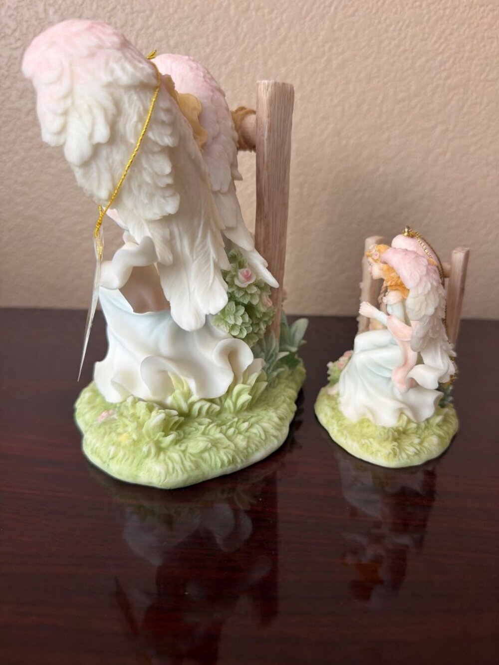 Seraphim Classics Phoebe Heart's Content 2002 Angel Figurine & Ornament Set - Picture 2 of 16